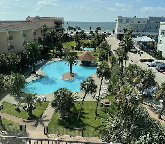 The Maravilla, Wonderful Pool/Beach View, Newly Renovated, 3 Pools Corner Condo