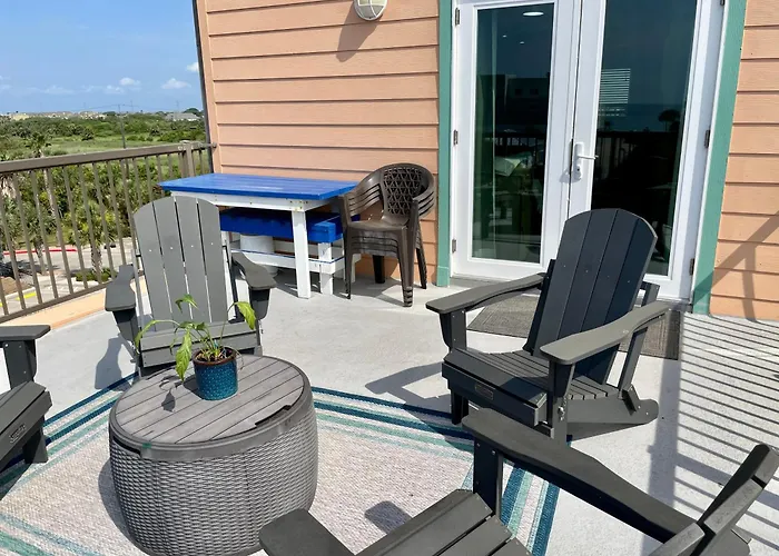 The Maravilla, Wonderful Pool/Beach View, Newly Renovated, 3 Pools Corner Condo