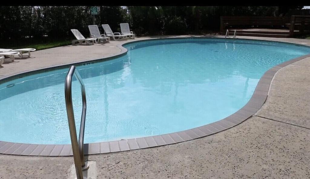 The Maravilla, Wonderful Pool/beach View, Newly Renovated, 3 Pools Corner * Galveston